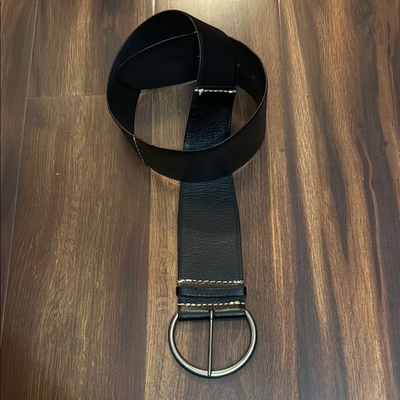 GAP Women’s Black Leather Belt Size Medium - Picture 1 of 13